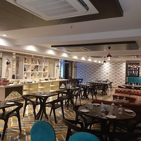 Hotel Basant Vihar Palace Bikaner Exterior photo